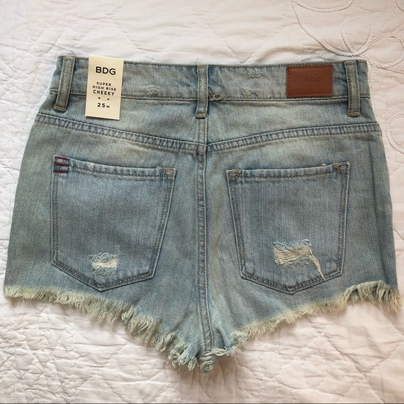URBAN OUTFITTERS BDG JEAN SHORTS - Picture 6 of 7